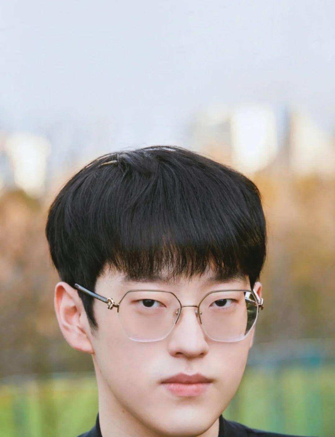 开云 -Scout回归赛场，回归赛场首场状态亮眼，TL观众沸腾！的简单介绍